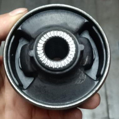 4013A426 Mitsubishi ASX를 위한 제어 팔 부시 운전 경험을 향상