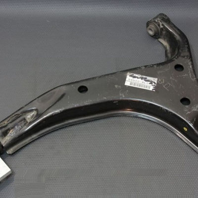 제어 팔 54500-WL000 54501-WL000 Nissan Elgrand 2000-2010 Superior Performance