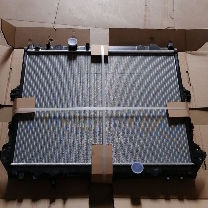 자동차 냉각 라디에이터 16400-0L120 도요타 힐룩스 2.5 D-4D 픽업 2004